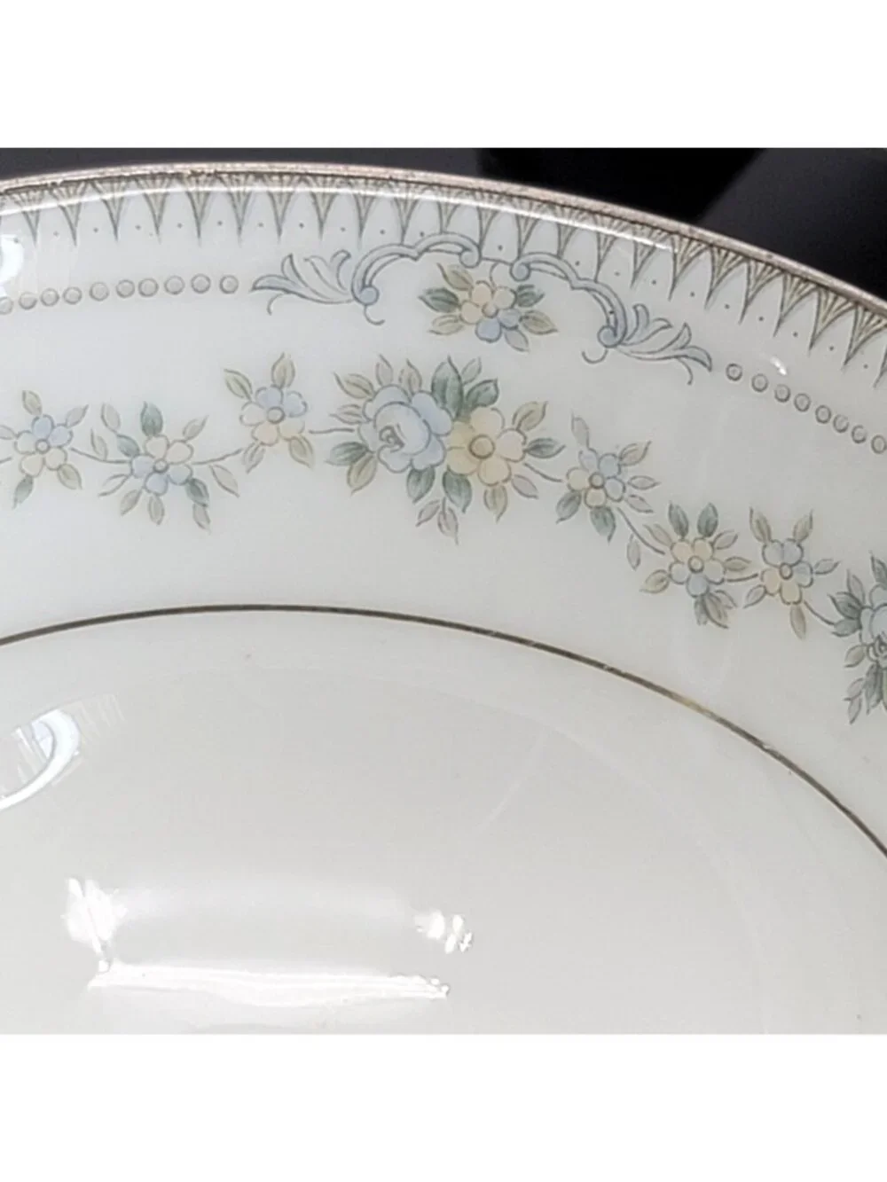 Noritake Norwood Tea Cups and Saucers Set of 3 White Silver Floral Japan Cr157
